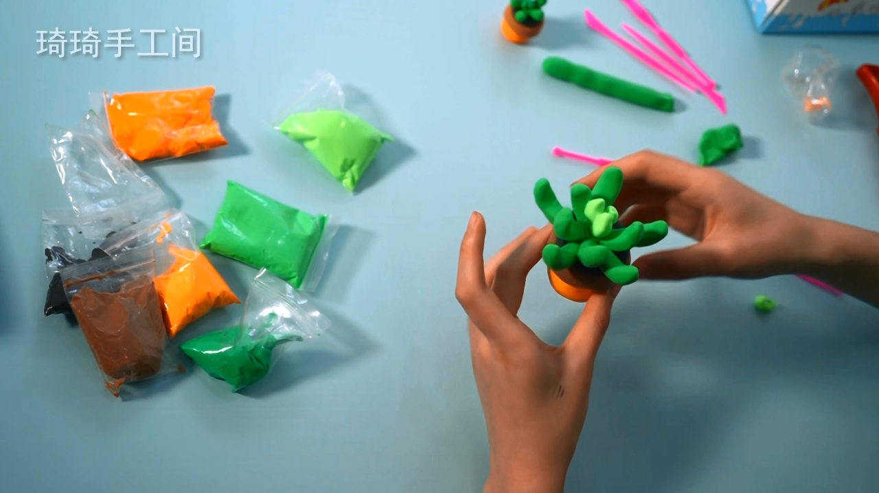 超轻黏土手工玩法,可爱的多肉植物创意十足,大人小孩都能做