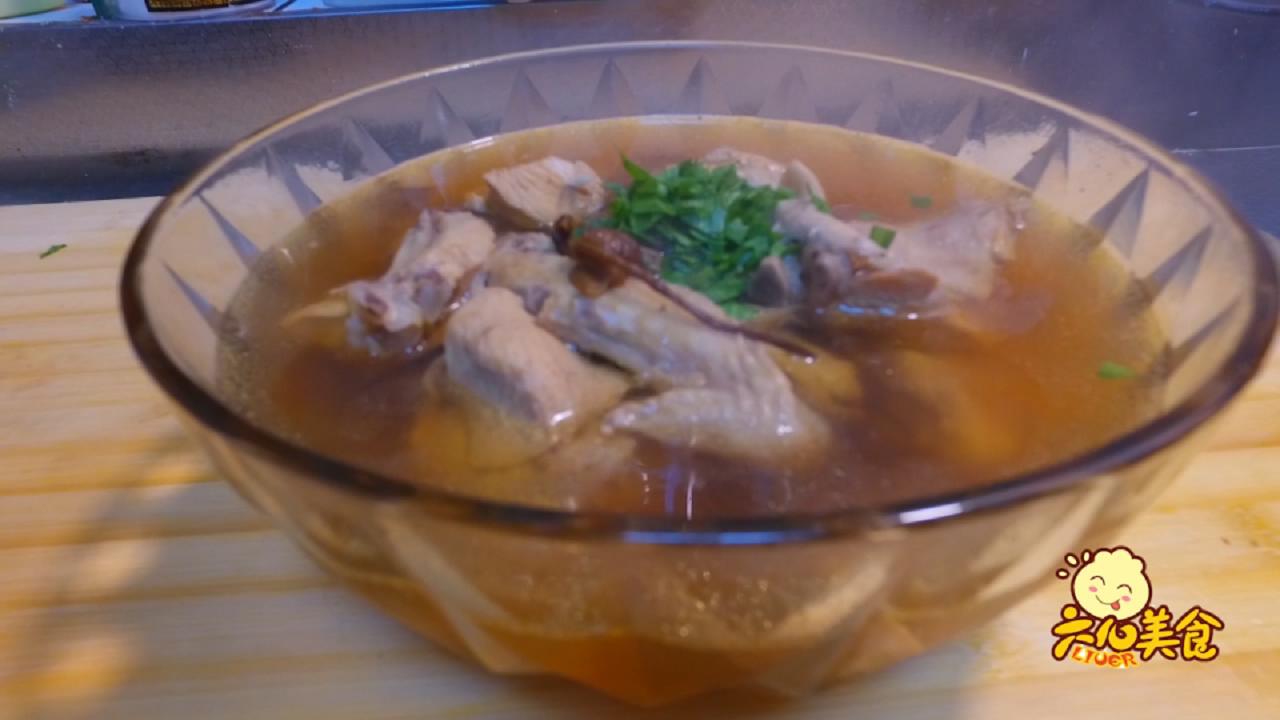 如何炖鸡汤?这样用茶树菇炖鸡汤才能熬出香浓的味道,一看就会