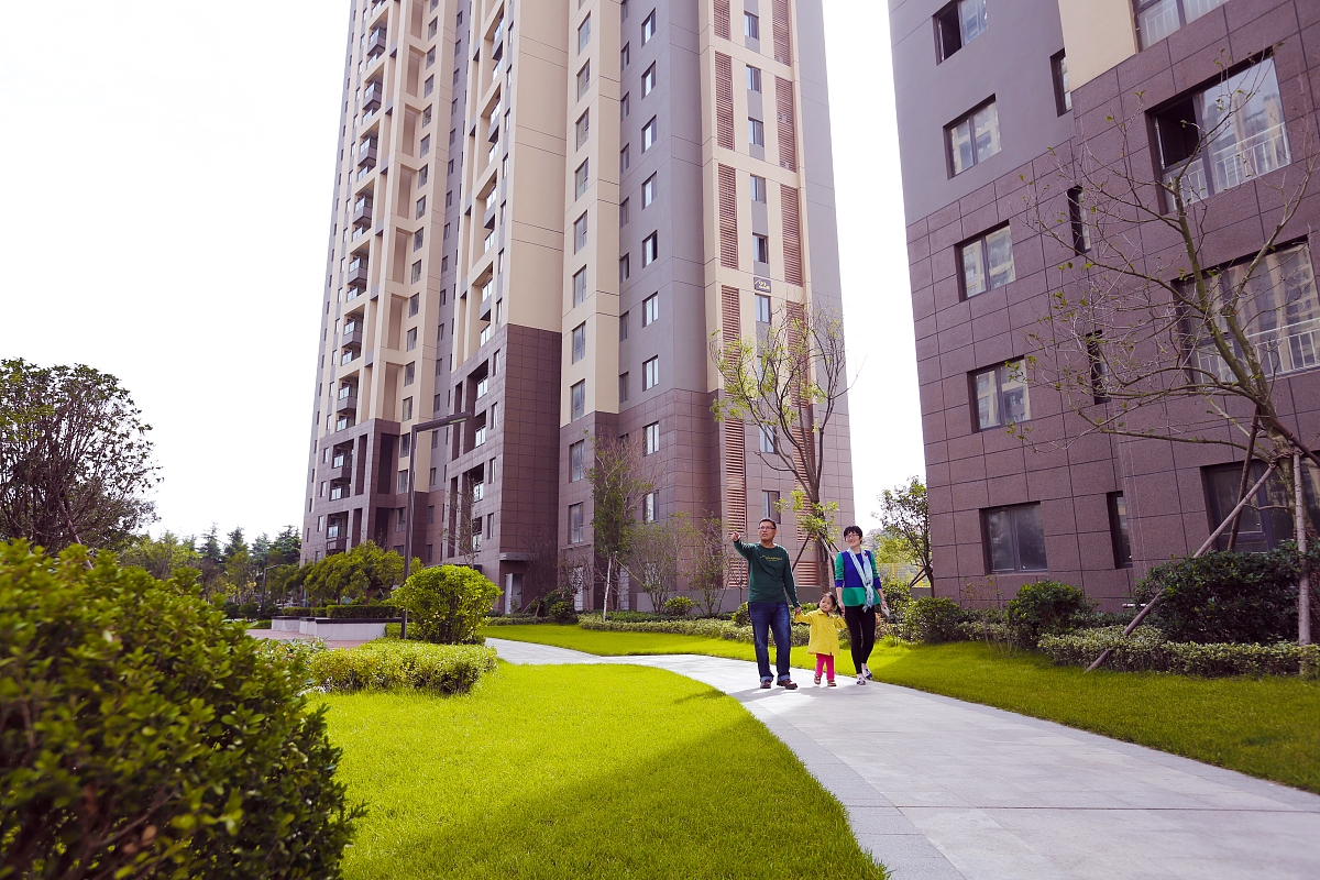 根据可查数据近几年珠海的土地出让金大概占房价的百分之几？