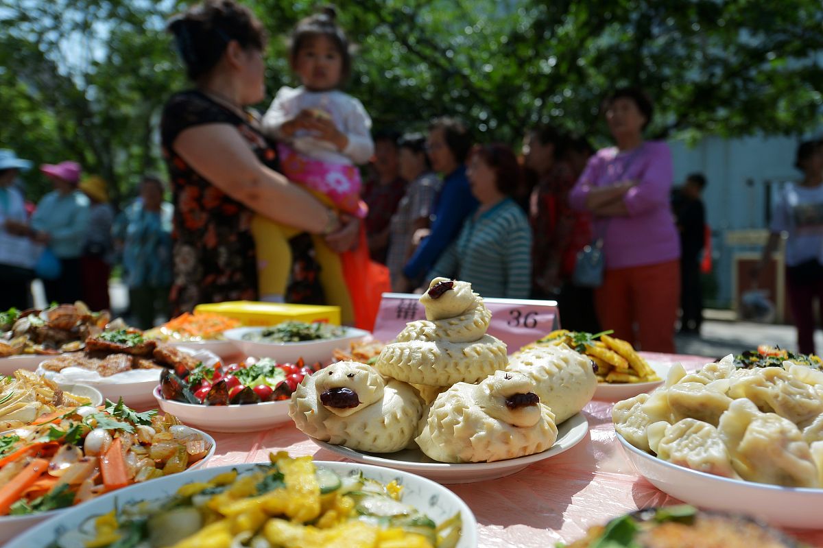 春节要搞一个美食节起个名字8个汉字类似十全十美 欢度国庆