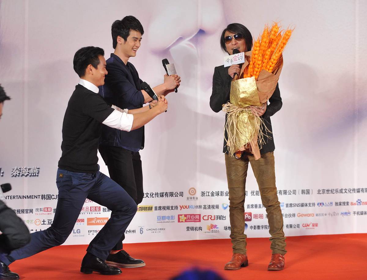 2013年04月18日,北京,电影《分手合约》破亿庆功会举行.***_***彭于晏