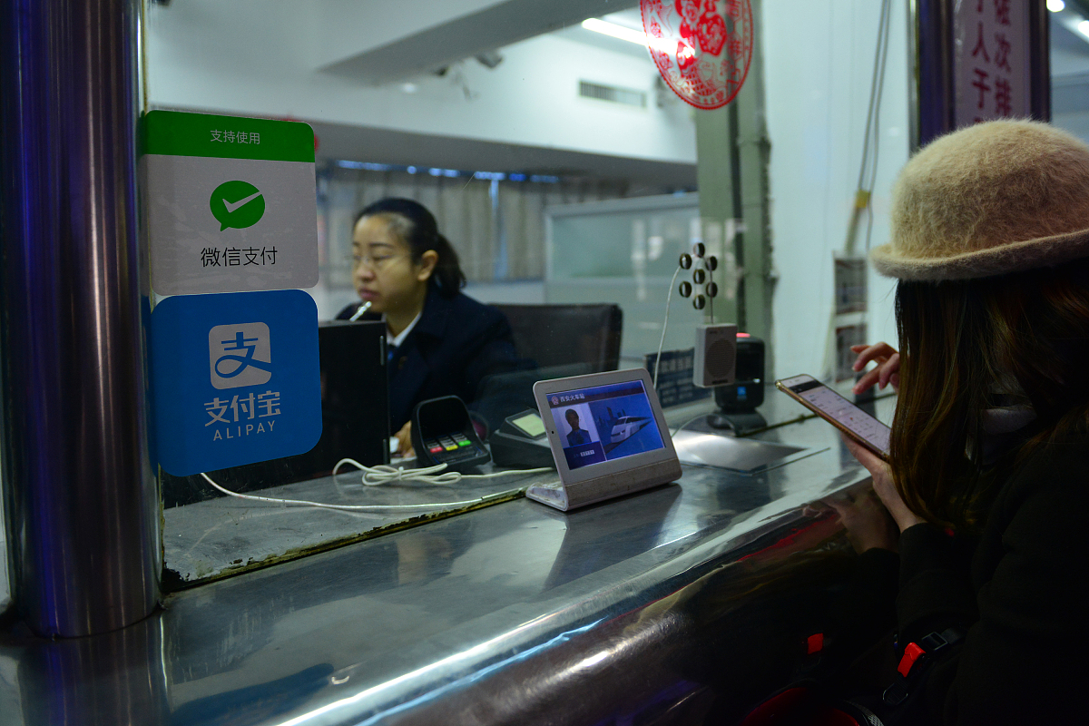 请帮我写1篇650字的博客文章主题是：京东白条怎么还款