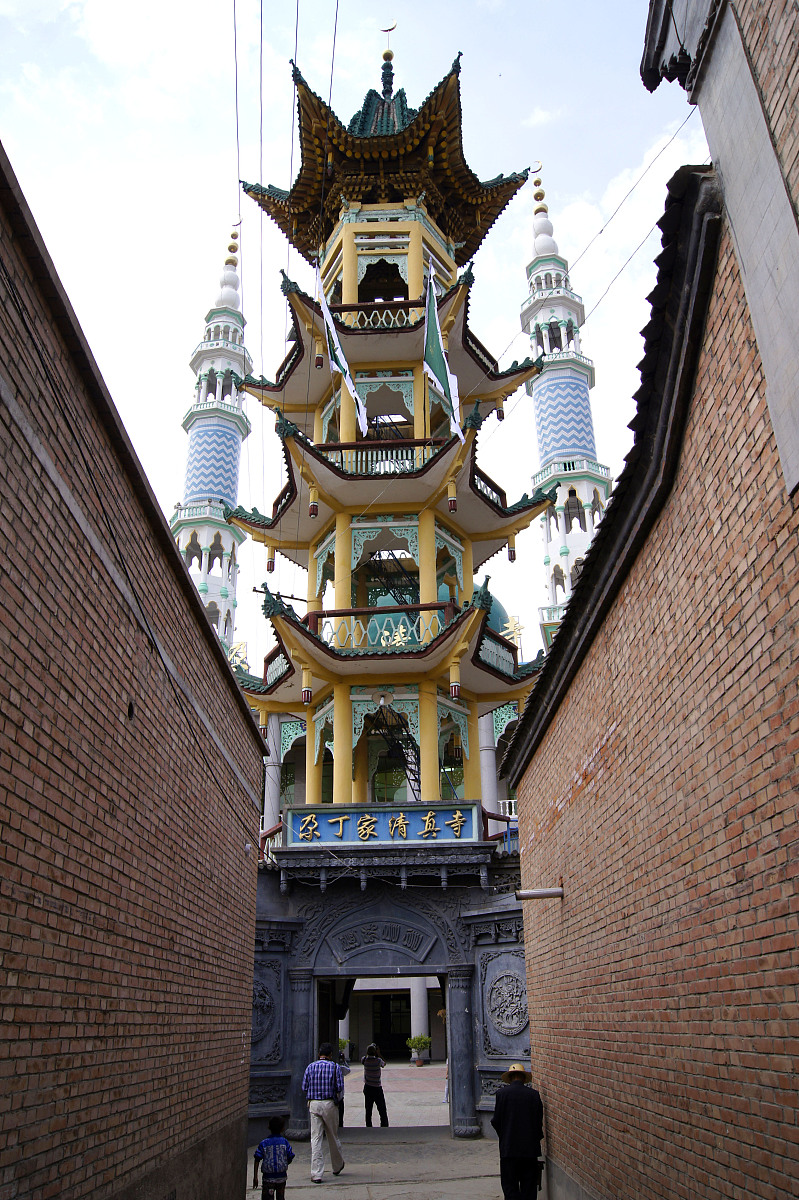 文章内容是盘州市建筑和公路资质办理内容生动