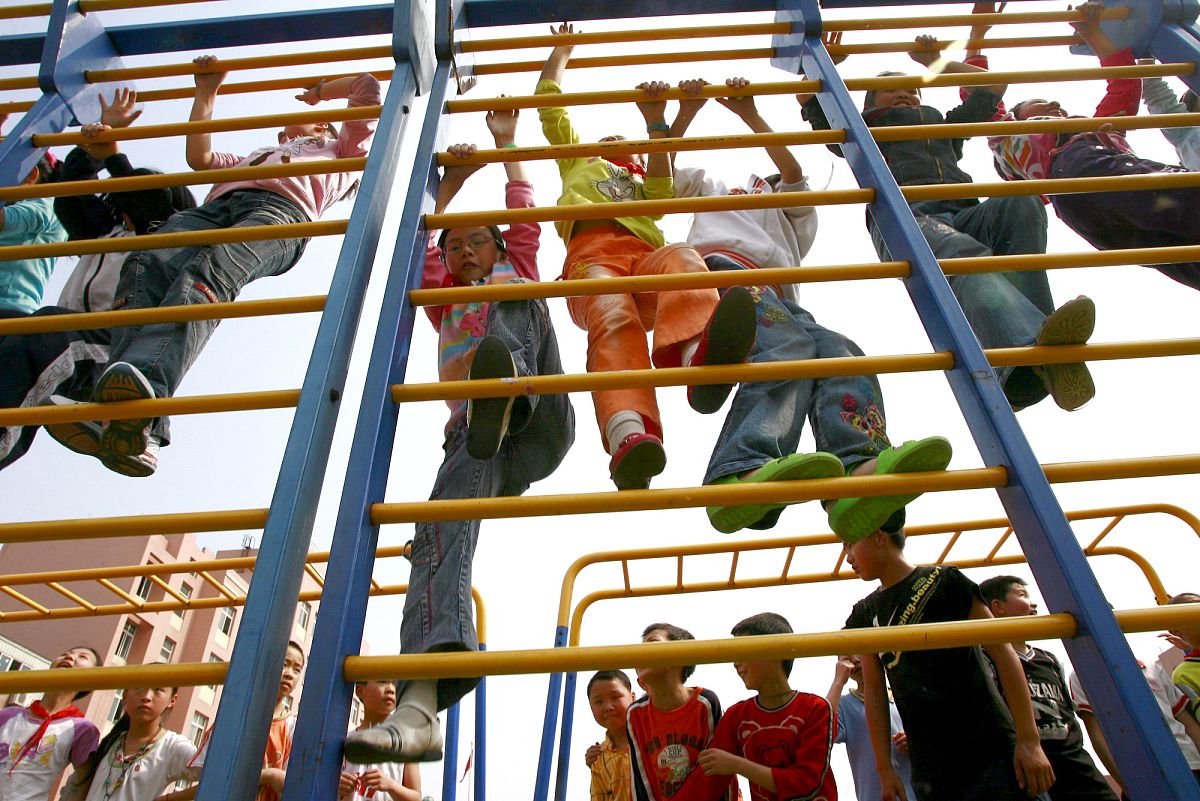 四川省盐业学校电子商务与物流专业招生简介 | 培养电子商务和物流领域人才