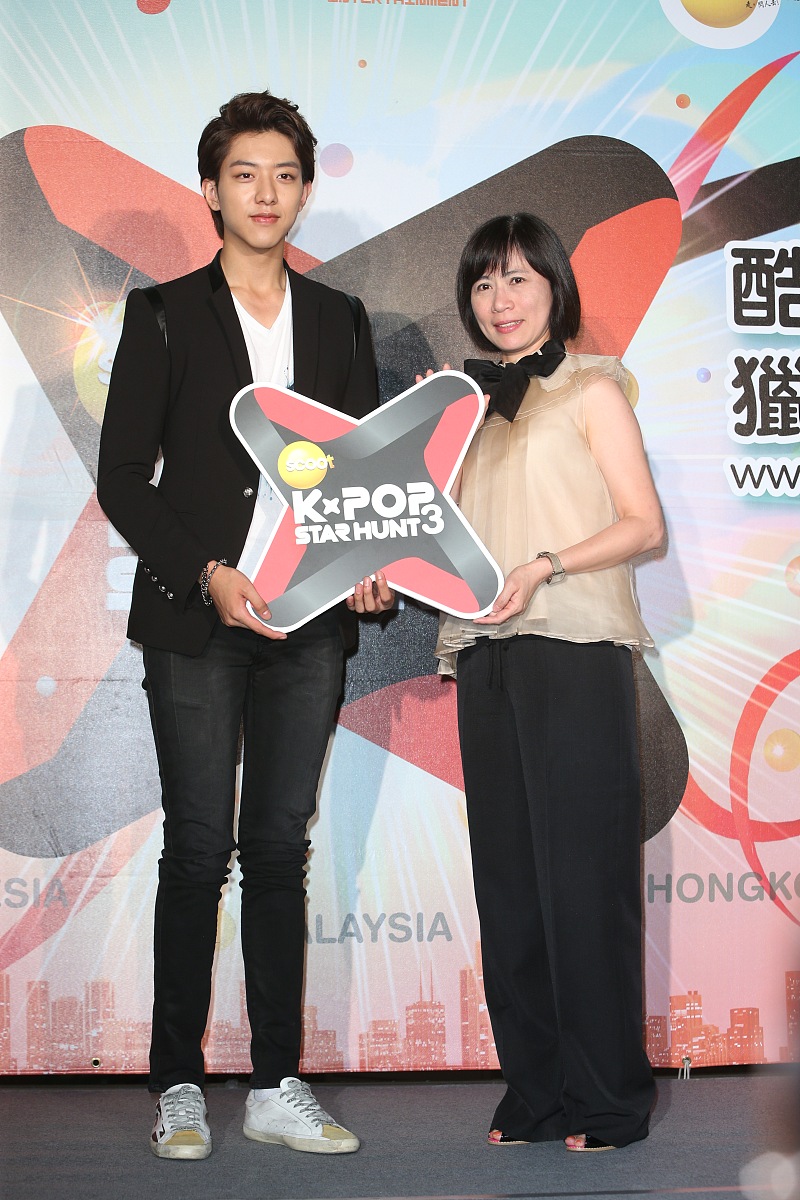 2013年9月13日,台北,韩国乐团<strong>c</strong>nblue成员李正信出席酷航k-pop猎星行动