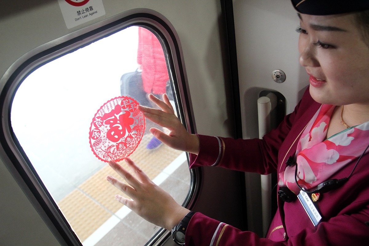 仙桃师范职业学院有高铁乘务专业吗？