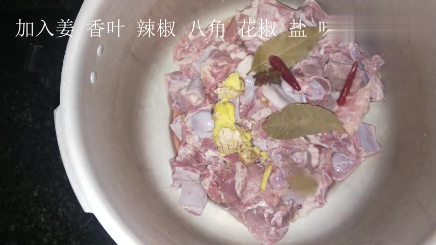 白萝卜炖羊肉不仅肉好吃,汤味道更鲜