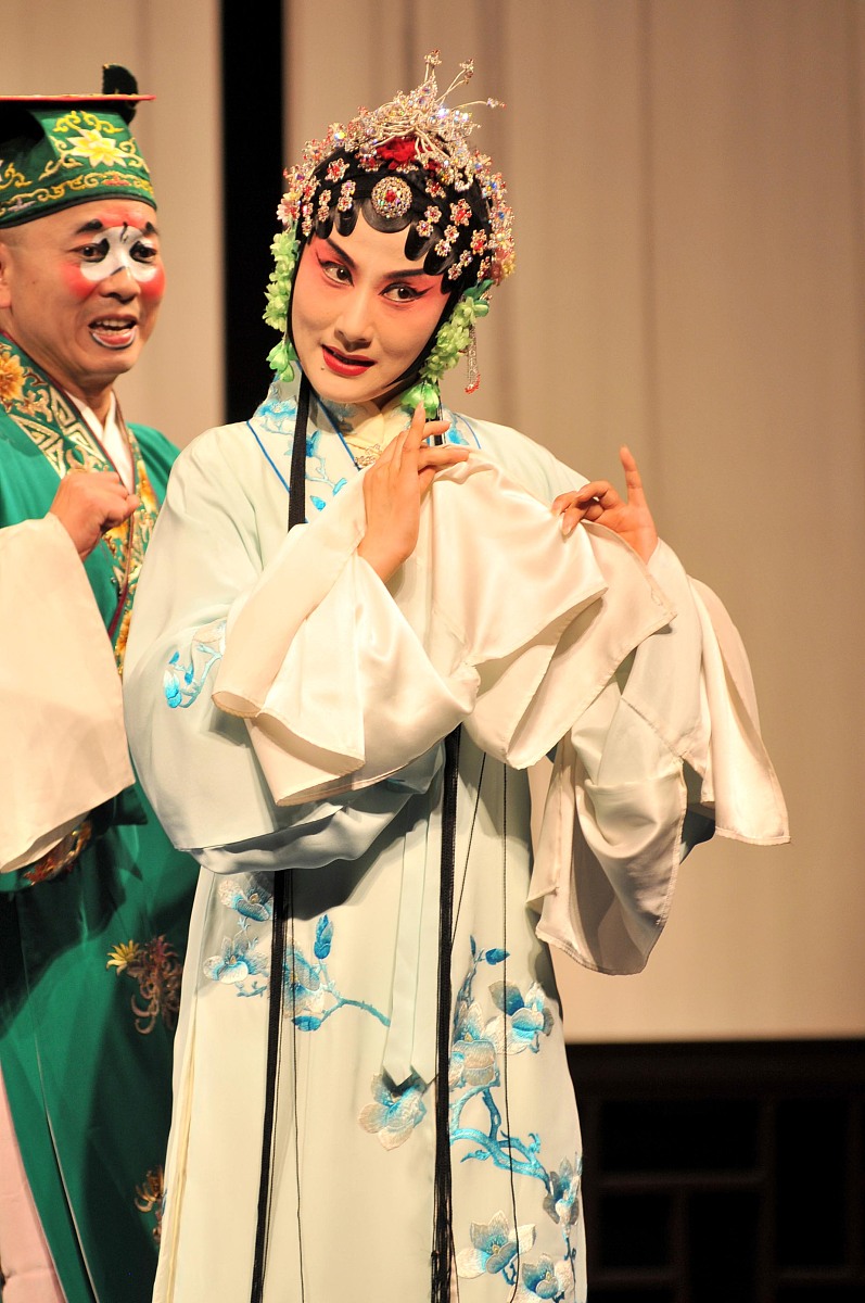 2009年6月26日,南京,昆剧《钗钏记 落园》由江苏省昆剧院演出.***_***