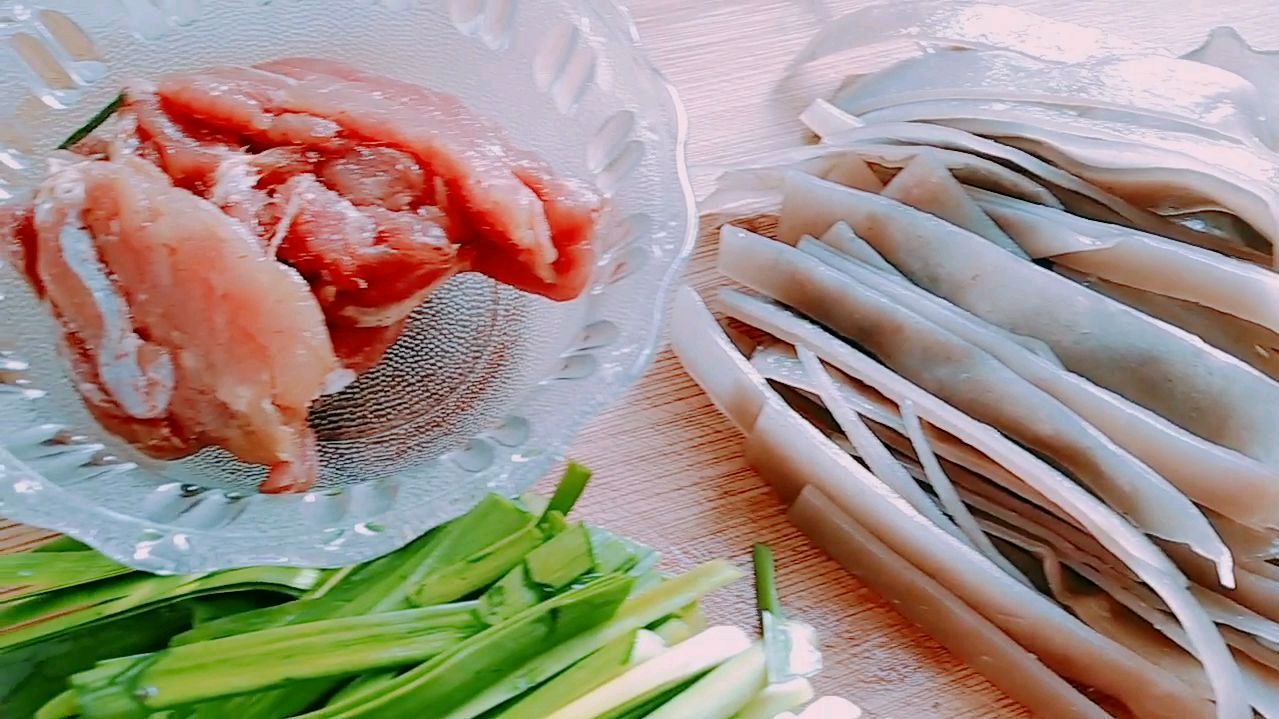 红薯粉皮家常炒法