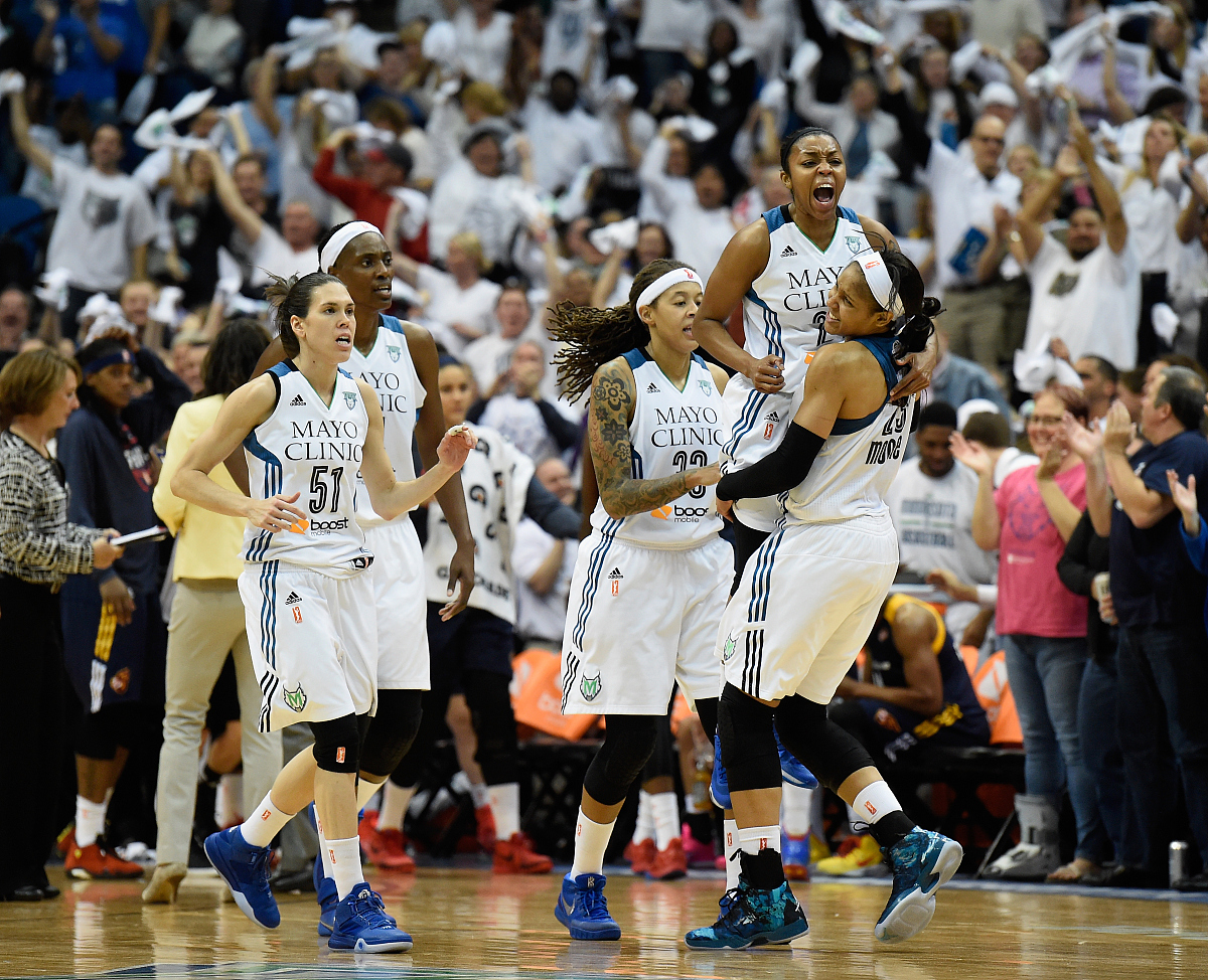 2015年10月14日,美国明尼阿波利斯,2015wnba总决赛,明尼苏达天猫69-52