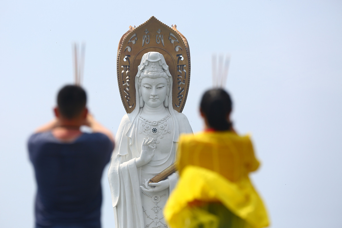 求人不如求己：一个关于观音菩萨的故事