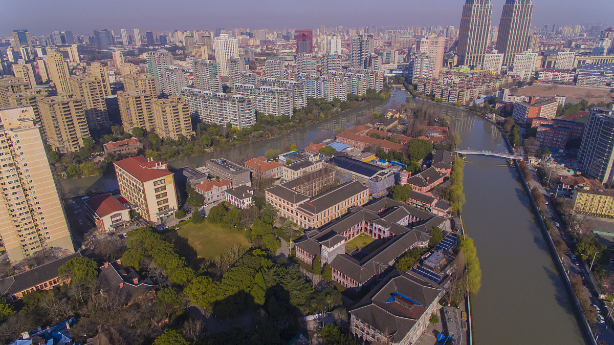 ***_***2017年03月15日,上海,华东政法大学是新中国创办的第一批高等