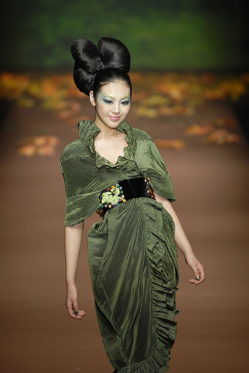 攀枝花市经贸旅游学校民族工艺品制作苴却砚设计与雕刻专业