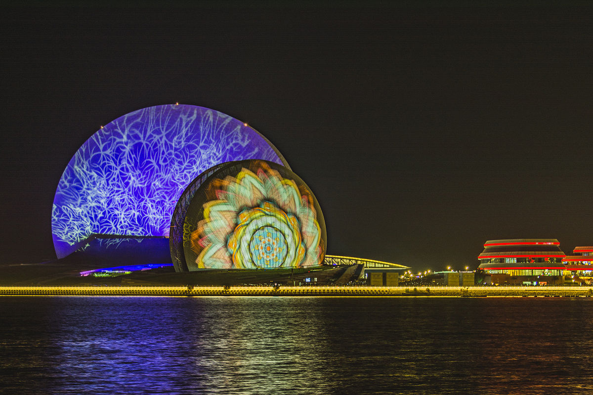 由于工作的原因全家已经在新的城市生活很多年了