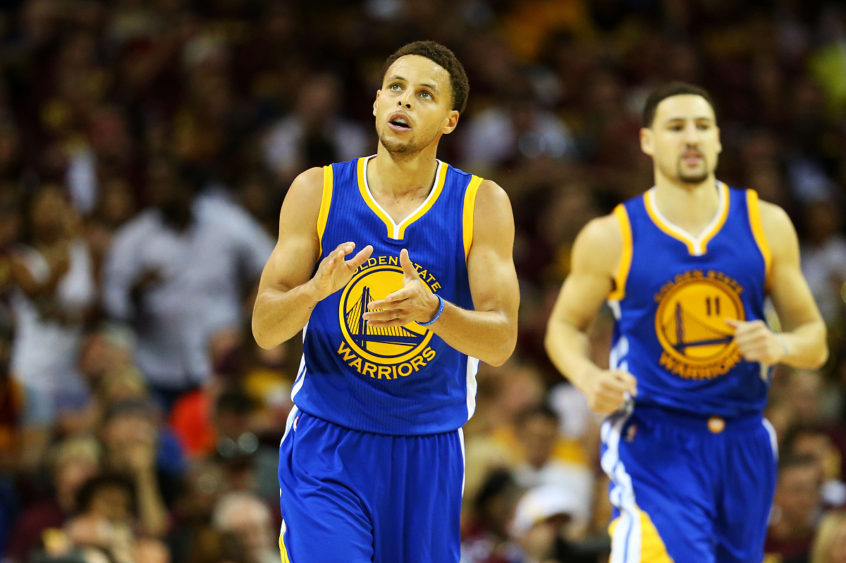 克莱·汤普森：金州勇士球星，'Splash 兄弟'传奇