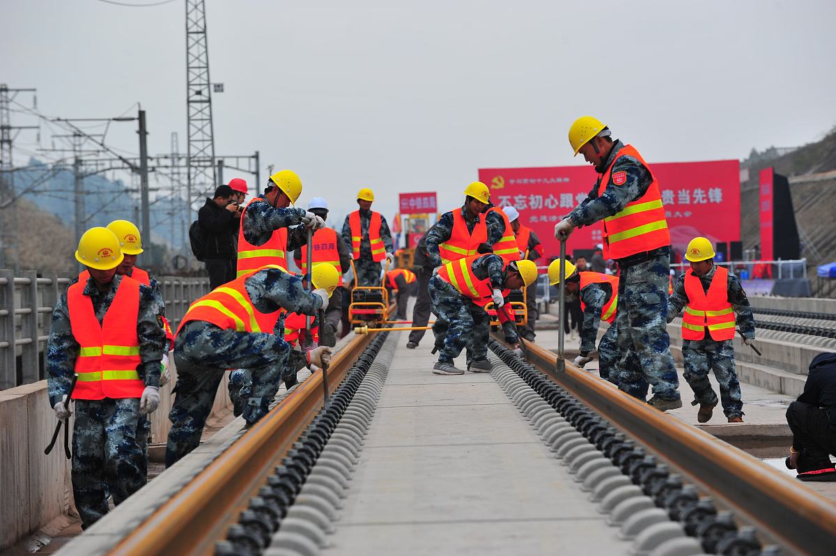 就读四川高铁学校有怎样的优势呢？