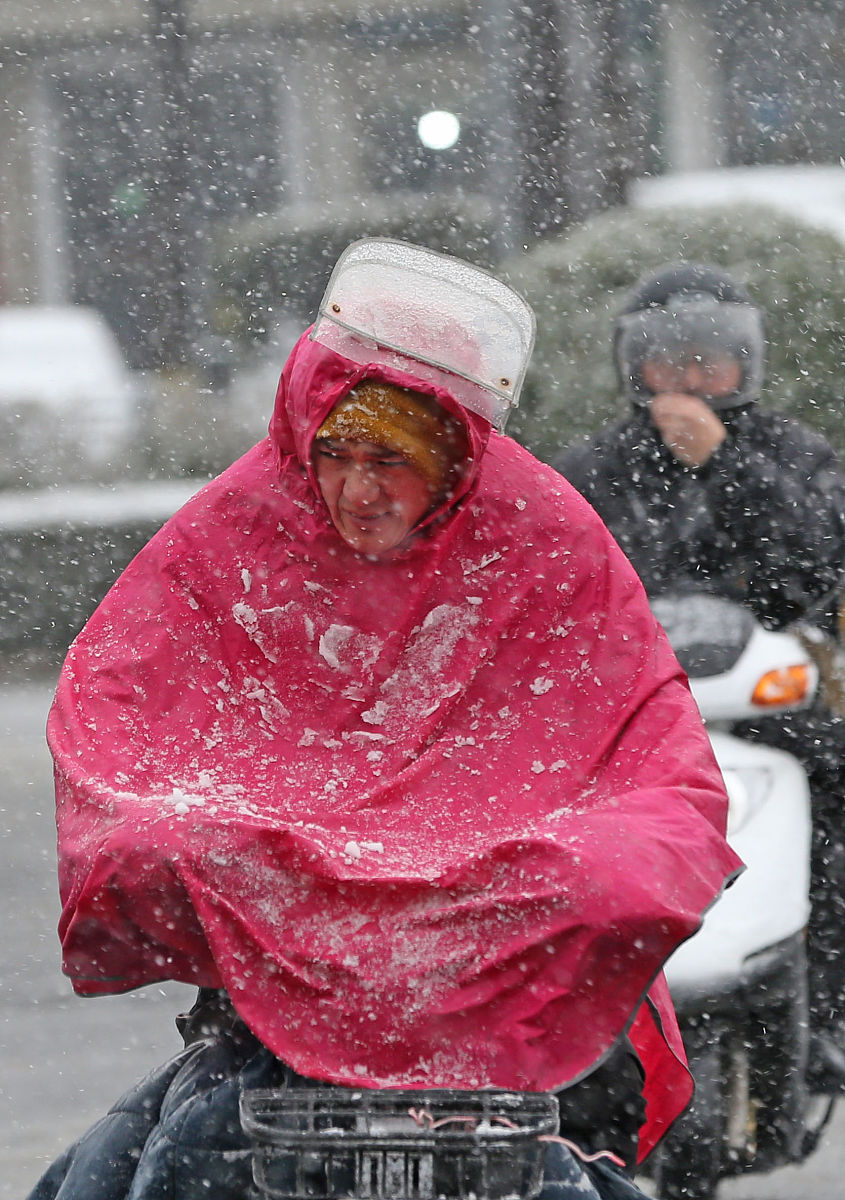 潍坊媒体曝光求助热线是多少？最管用的曝光平台 要求：创建一篇1500至2000字的解决方案