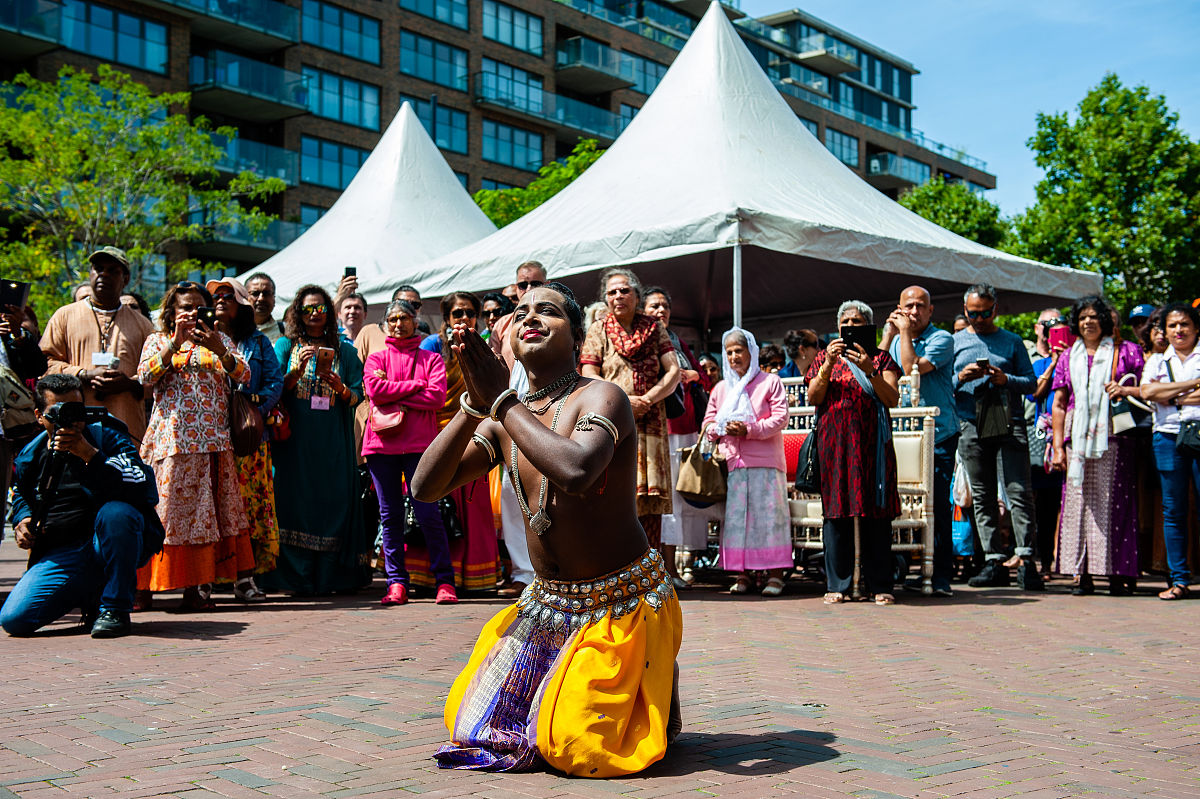 当地时间2019年7月21日,荷兰鹿特丹,当地庆祝战车节(ratha yatra).这
