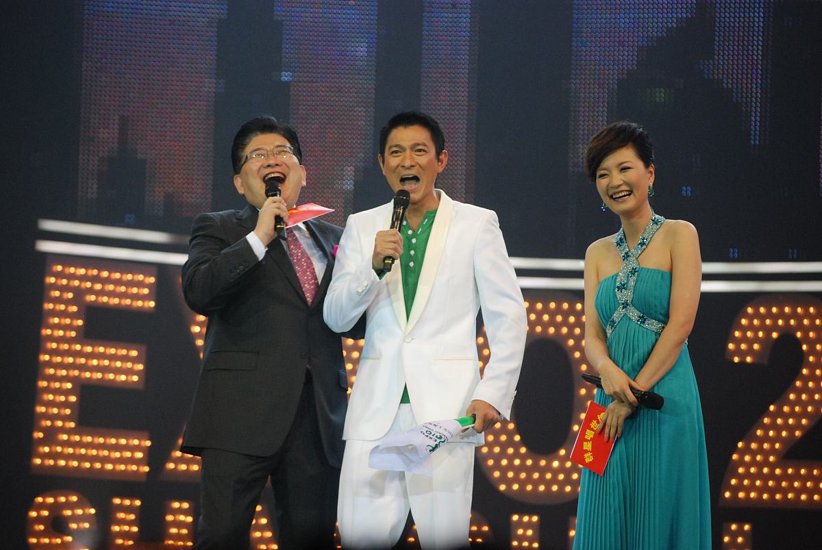 2009年10月13日,上海,迎世博倒计时200天世博优秀歌曲演唱会.***_***