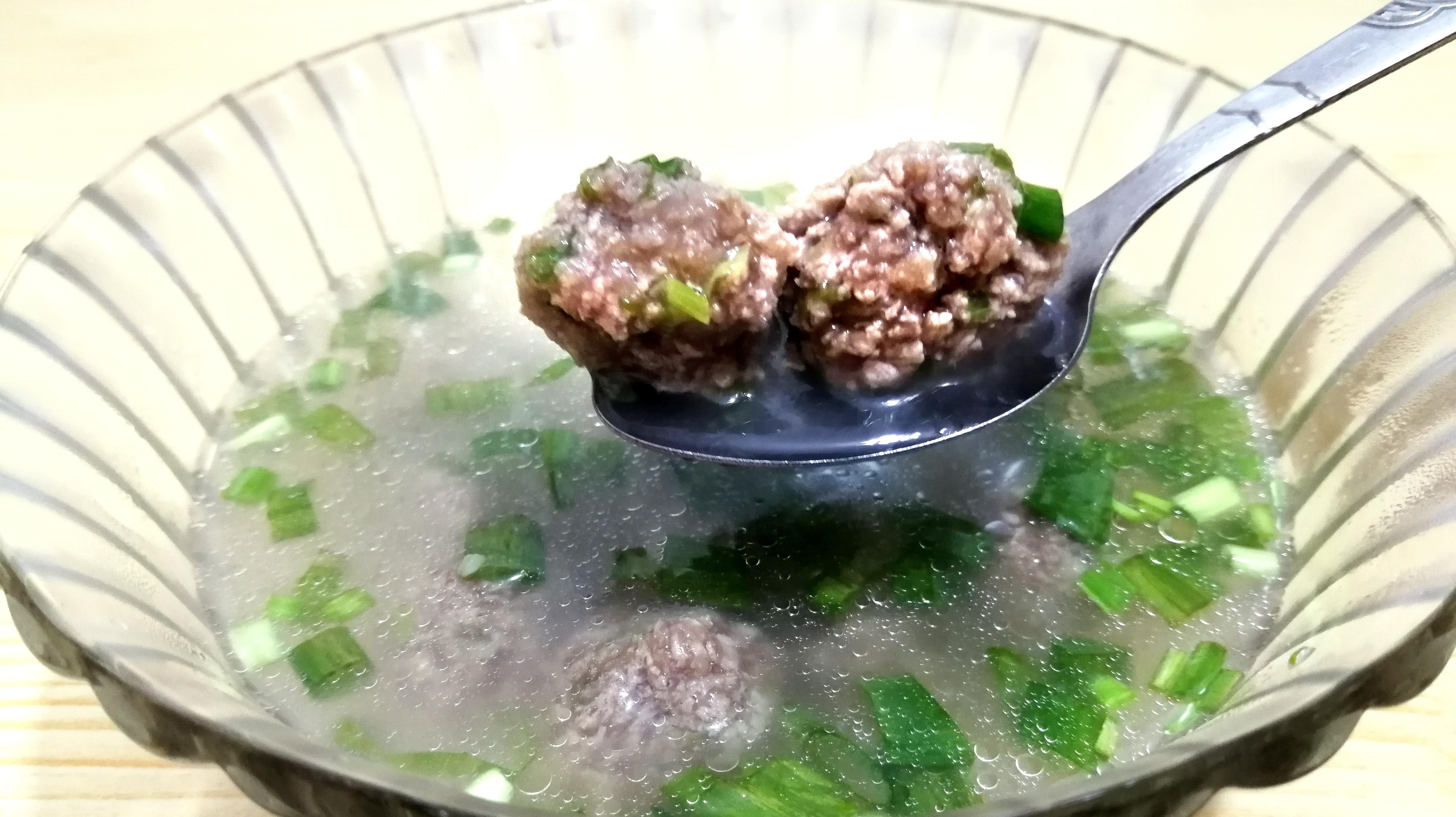 想吃丸子不用买了,教你做好喝的丸子汤,不加一滴油,营养美味