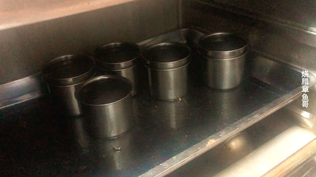 客人点单茶树菇骨鸡汤,16元就能送外卖,我实际到手才4元