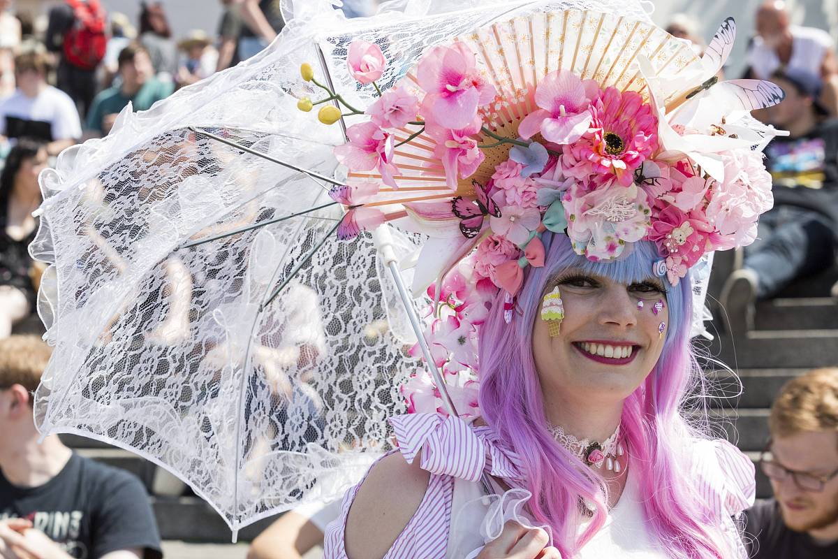 当地时间2018年5月26日,德国杜塞尔多夫,日本动漫迷参加"日本日"cospl