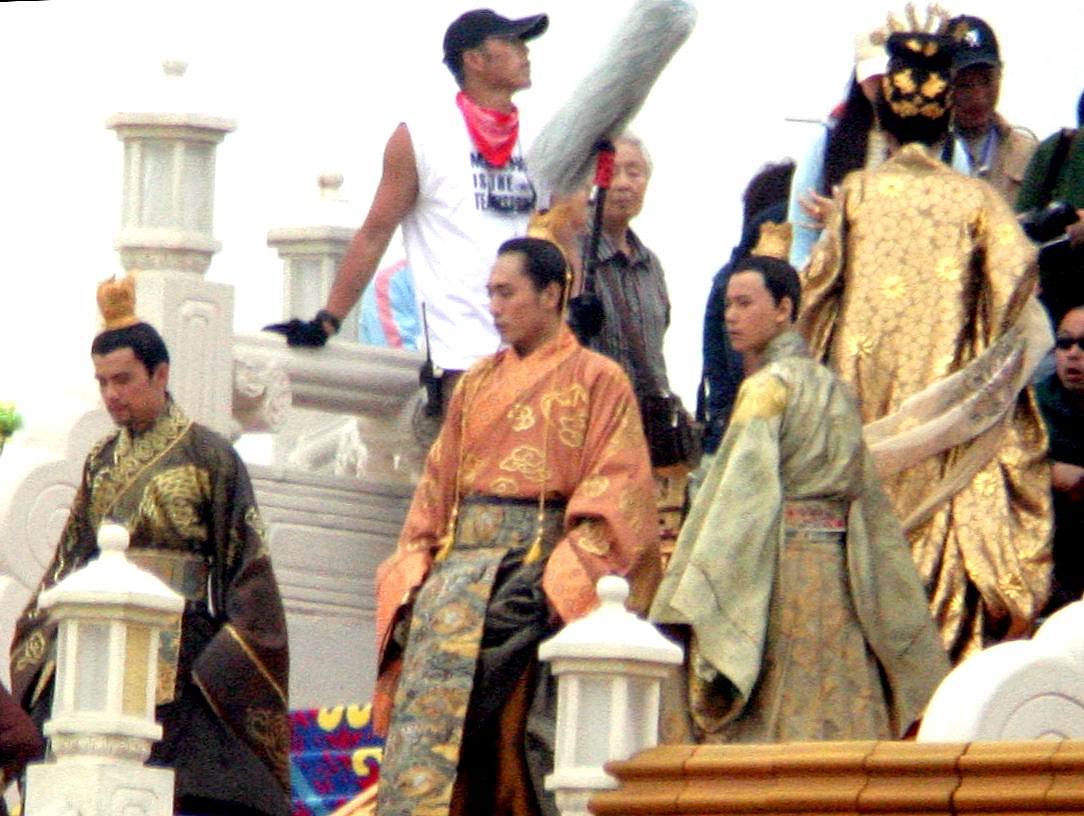 写篇关于唐明皇的故事