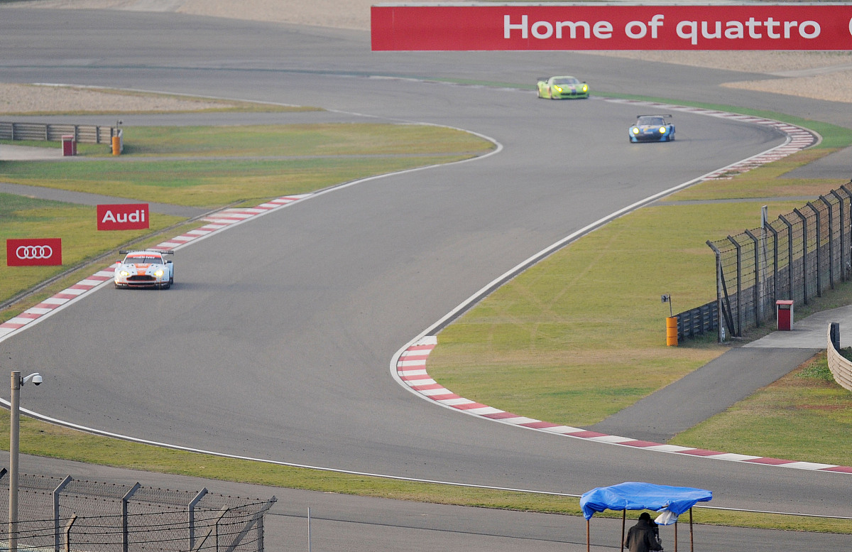 拍摄一段小学毕业视频写一篇脚本