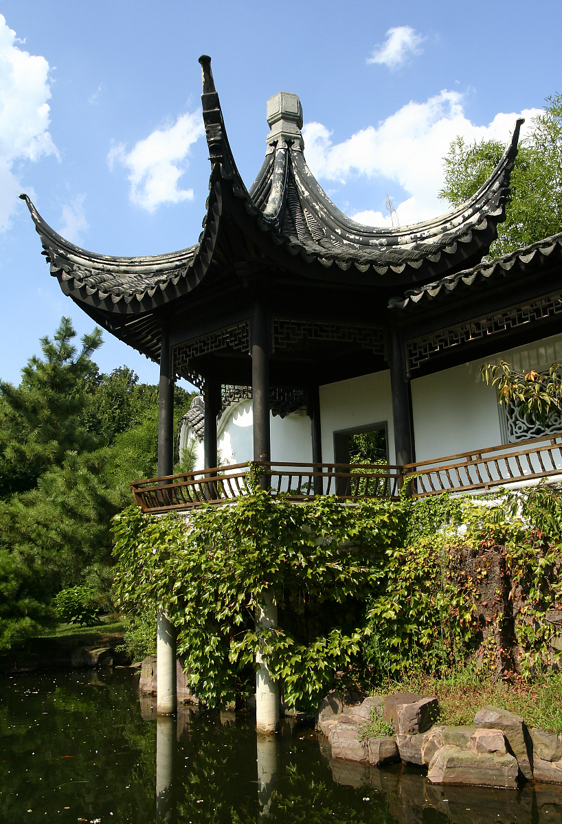 2009年9月,位于纽约的中国园林——寄兴园.***_***纽约的中国园林:寄