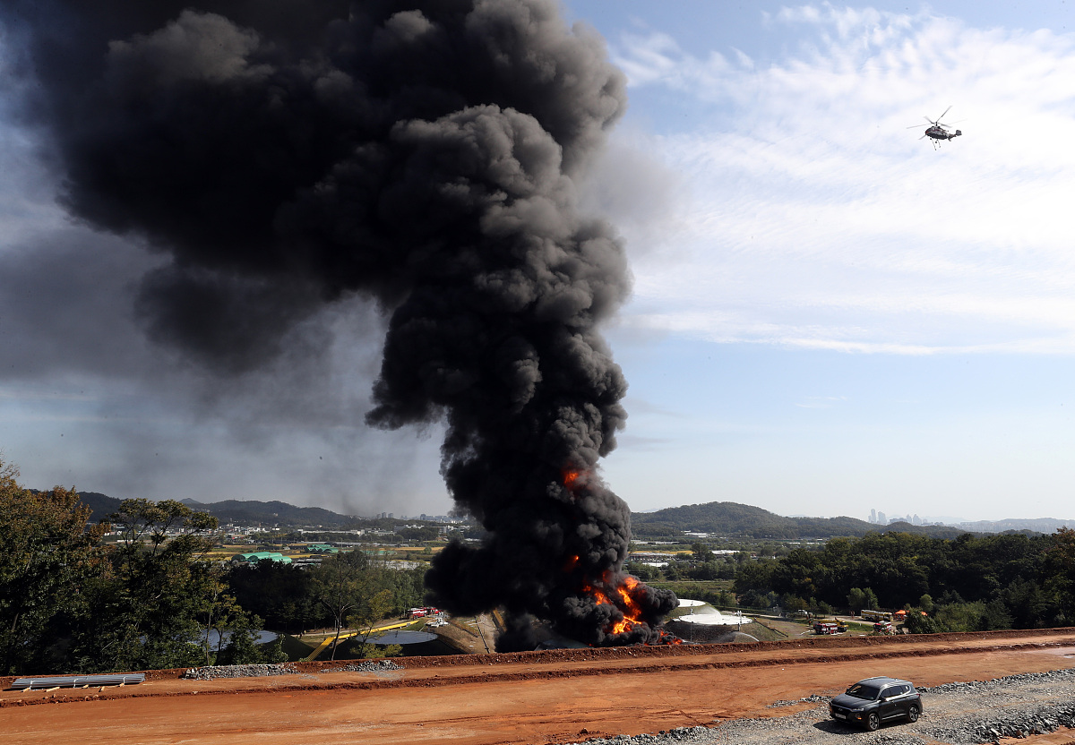 燃油泄漏持续：部分区域仍有燃油渗出