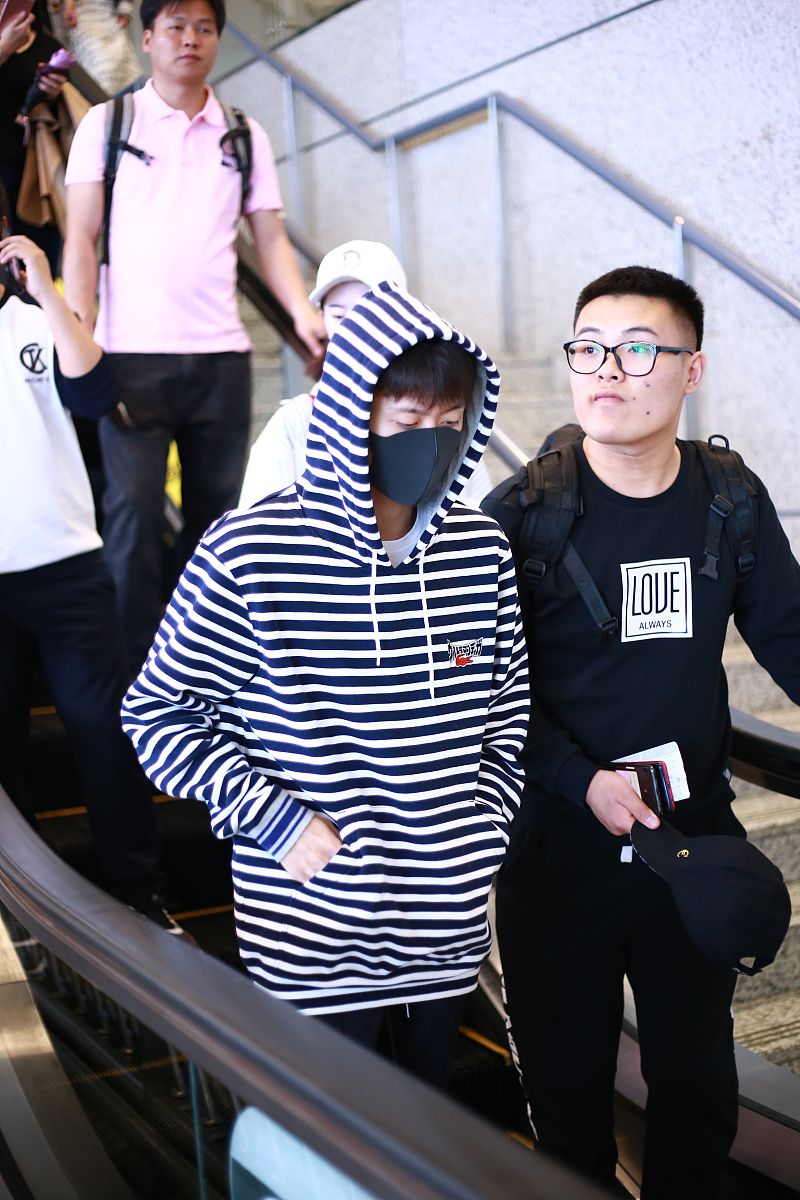 龙哥是什么人物