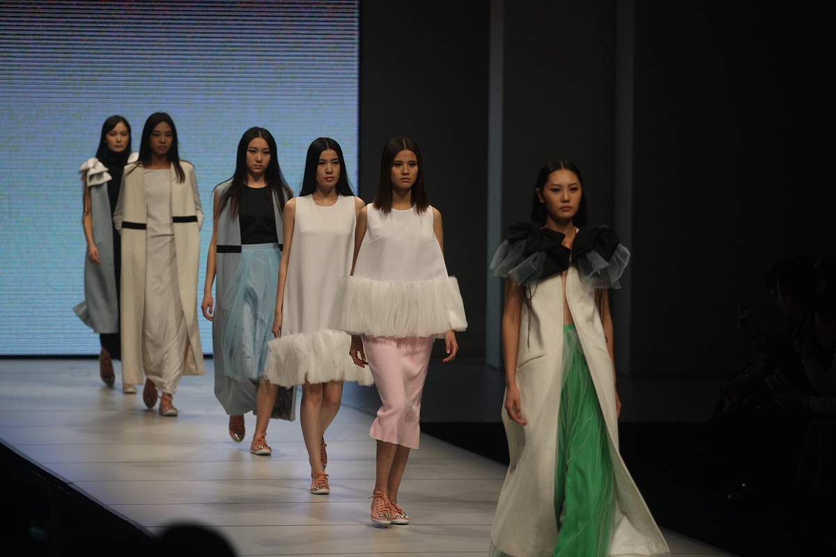 杭州服装职业高级中学怎么样？详细分析优势和不足