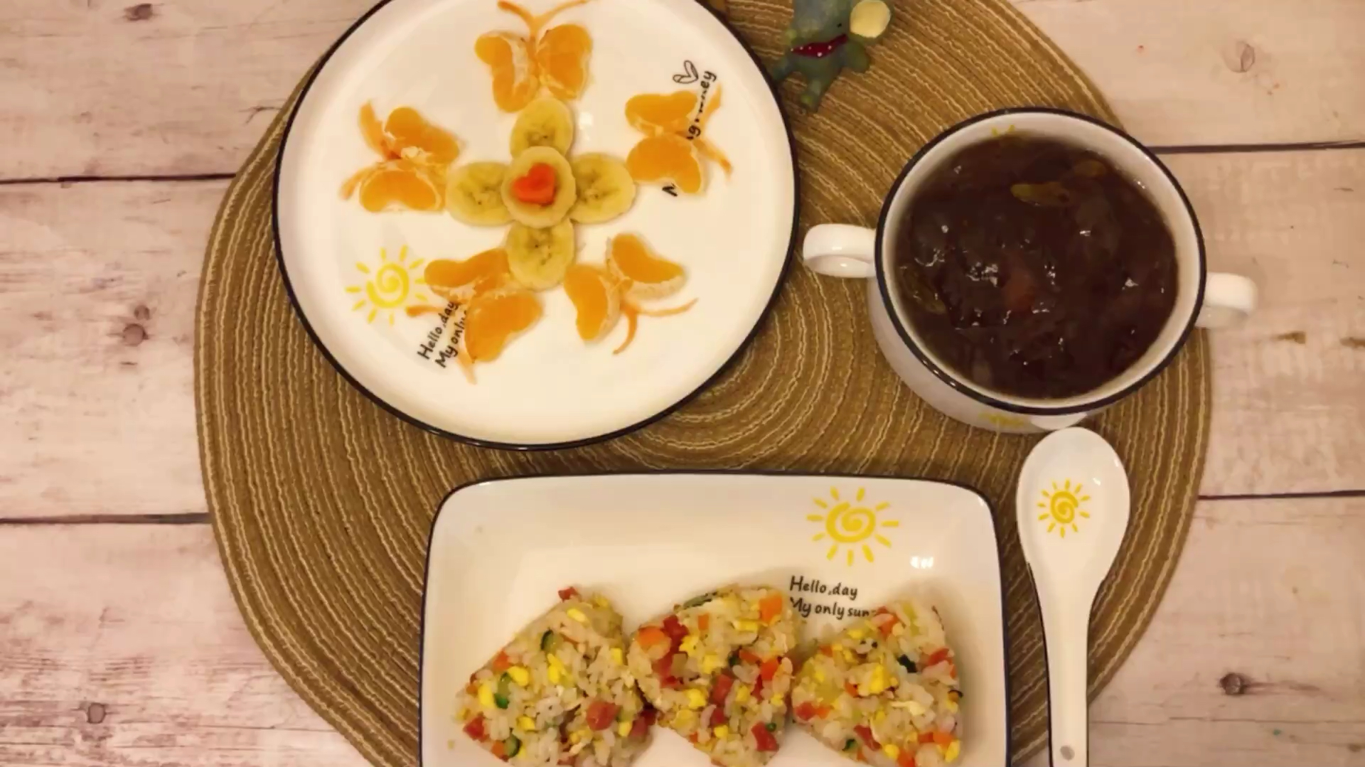 简易儿童早餐,早起20分钟就能搞定。