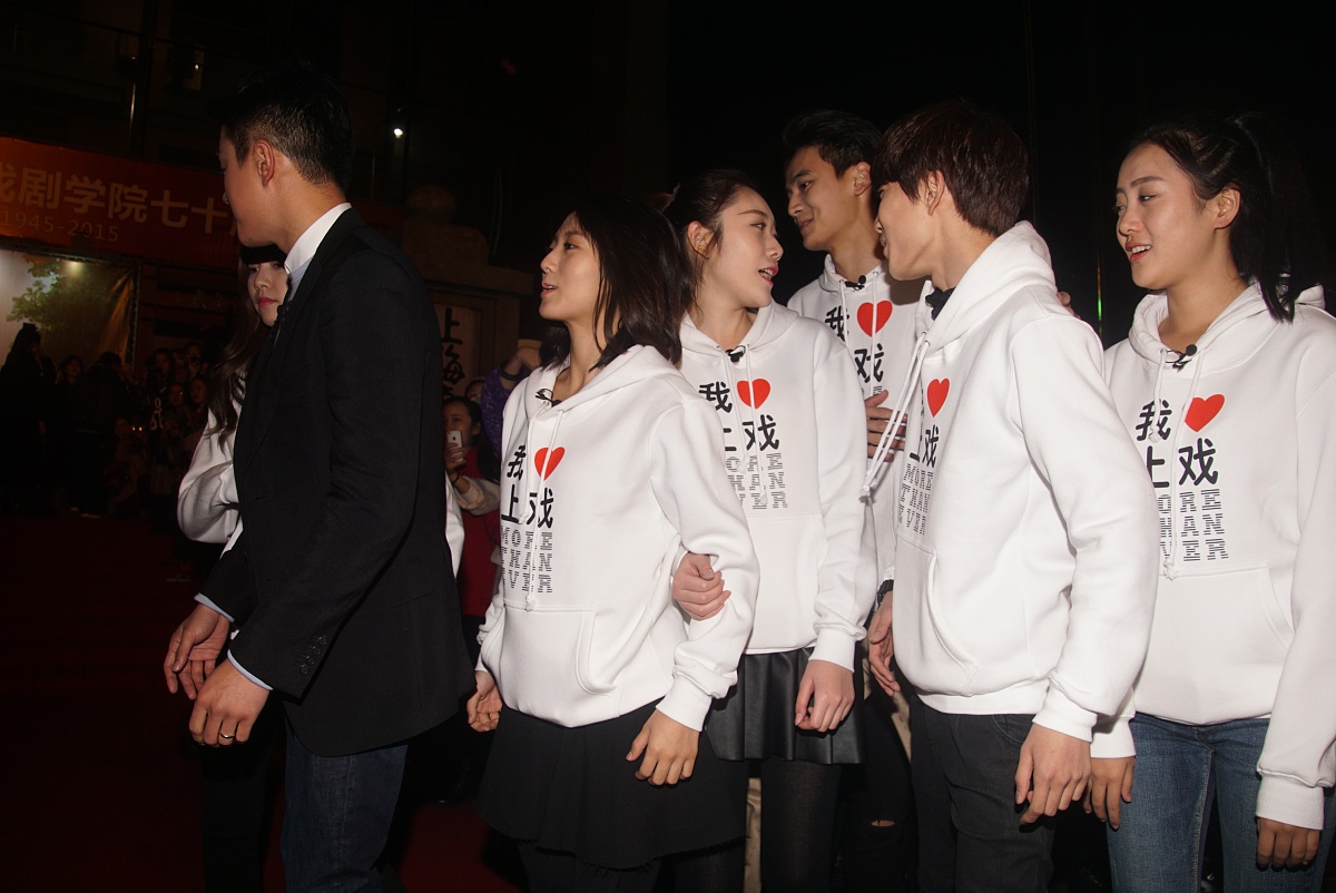 醉High庆功夜！六人狂欢季杨杨豪华别墅