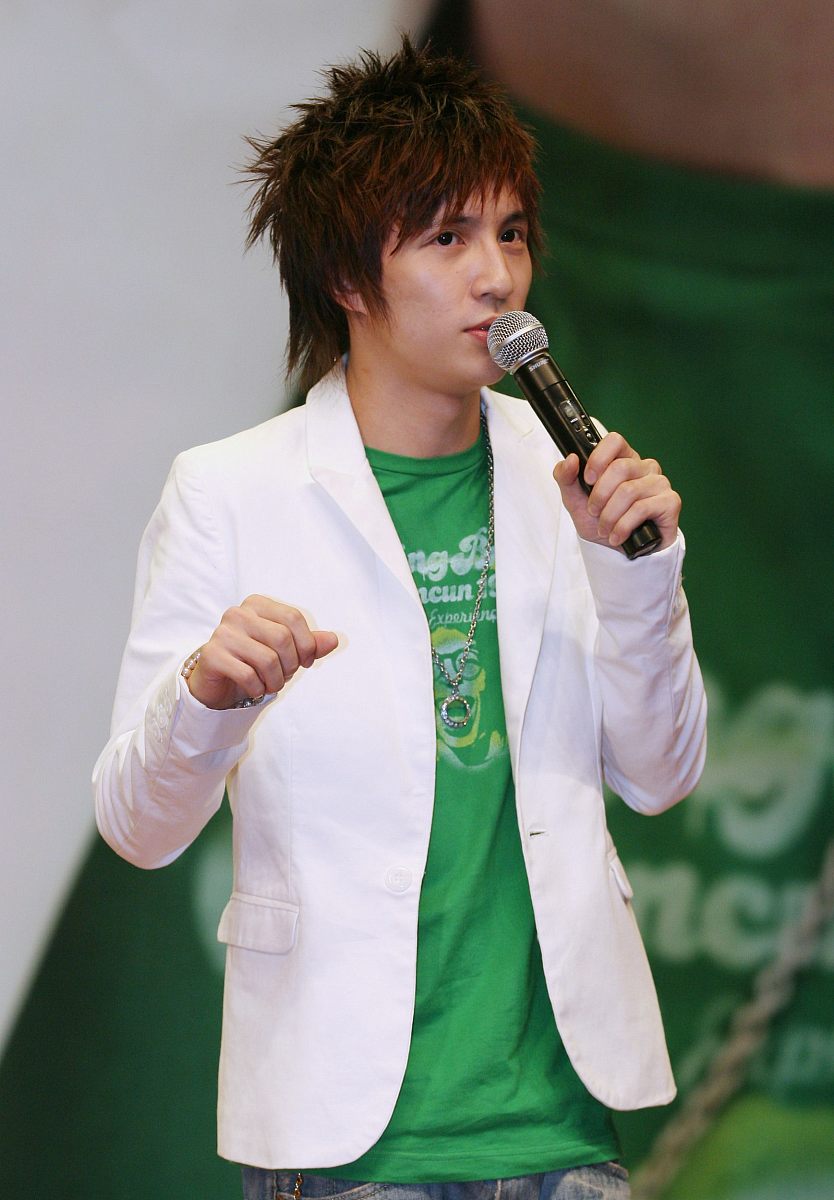 2007年7月31日,北京,"我型我秀"人气王薛之谦宣传第二张专辑《你过得