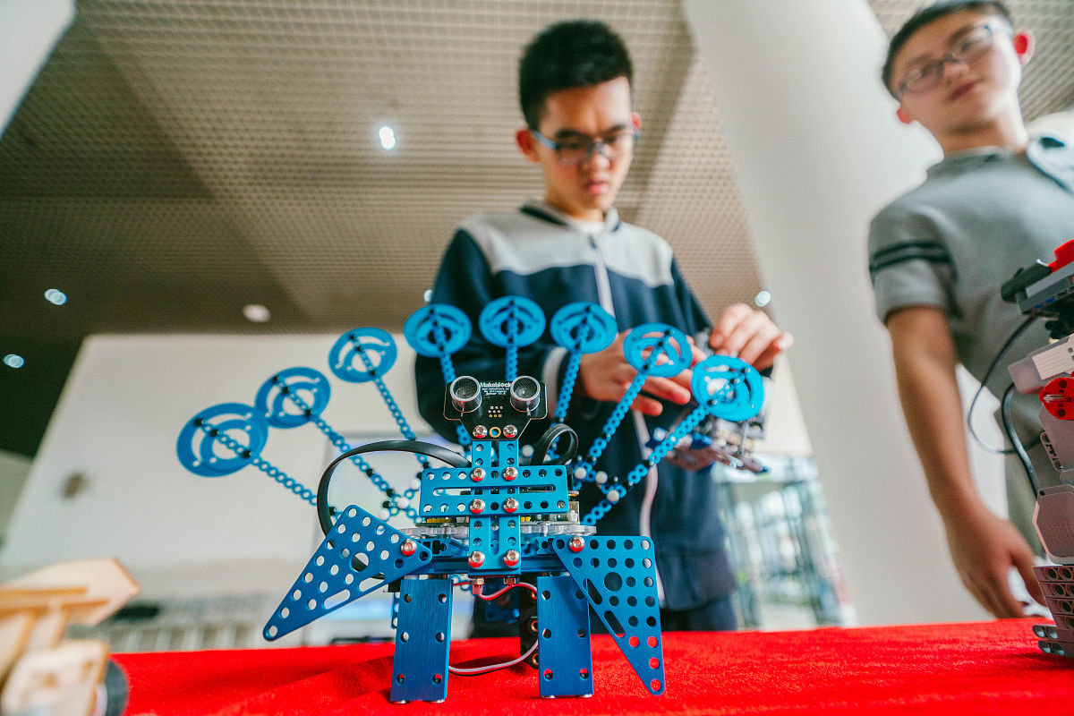 揭秘钢铁侠战甲：7大核心科技深度解析