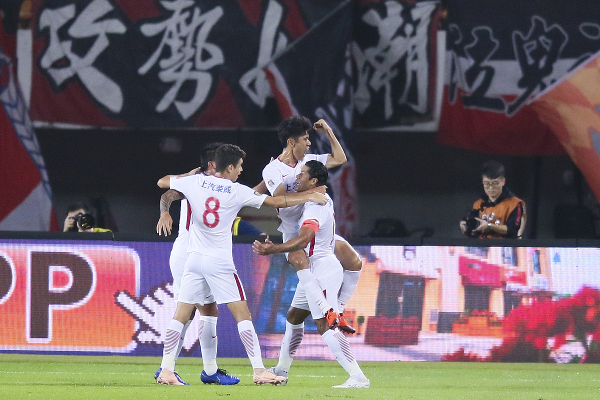 2018中超第28轮:广州恒大淘宝4-5上海上港