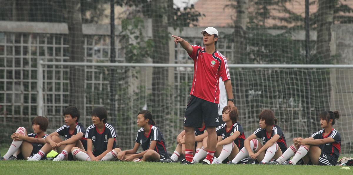 2011年7月6日,济南,2011足球教学赛,中国u16女足vs鲁能足校u17.+++_++