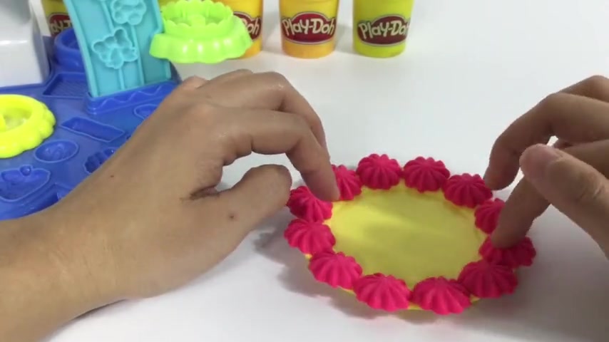 超Q食玩 彩泥培乐多制作香蕉奶油水果拼盘手工DIY亲子视频