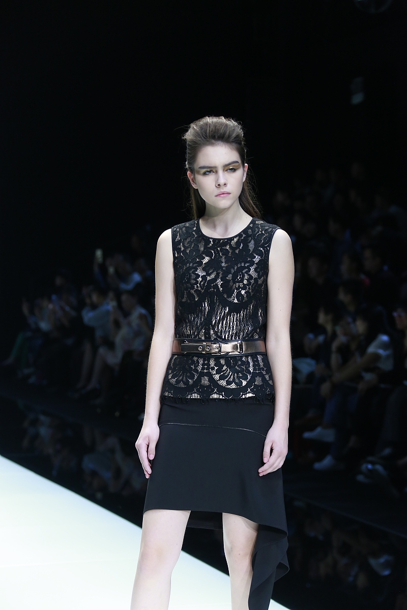 写一篇卫生健康委员会关于二级以下医疗机构配备专兼职人员的通知