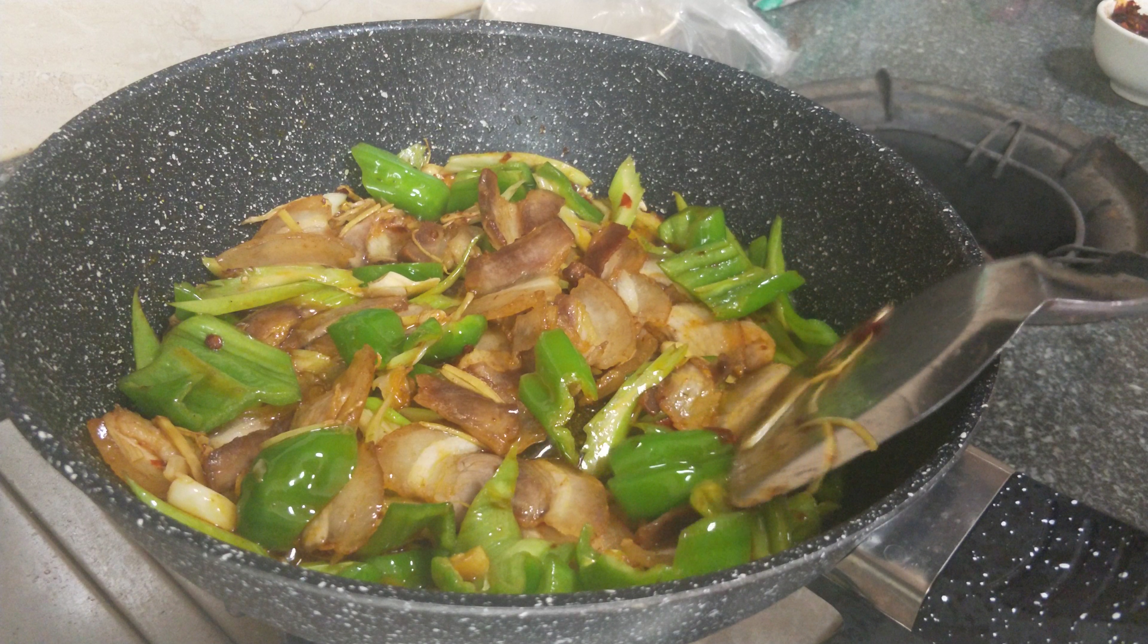 这样炒回锅肉,怎么吃都不会腻