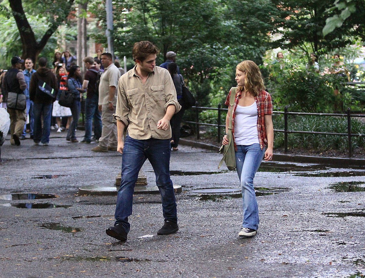 2009年7月3日讯,纽约,当地时间7月2日,电影《记得我》(remember me)热