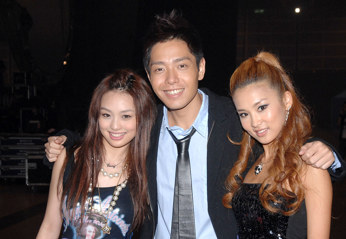 守护魔法成长之歌：一首关于力量、希望和英雄的歌曲