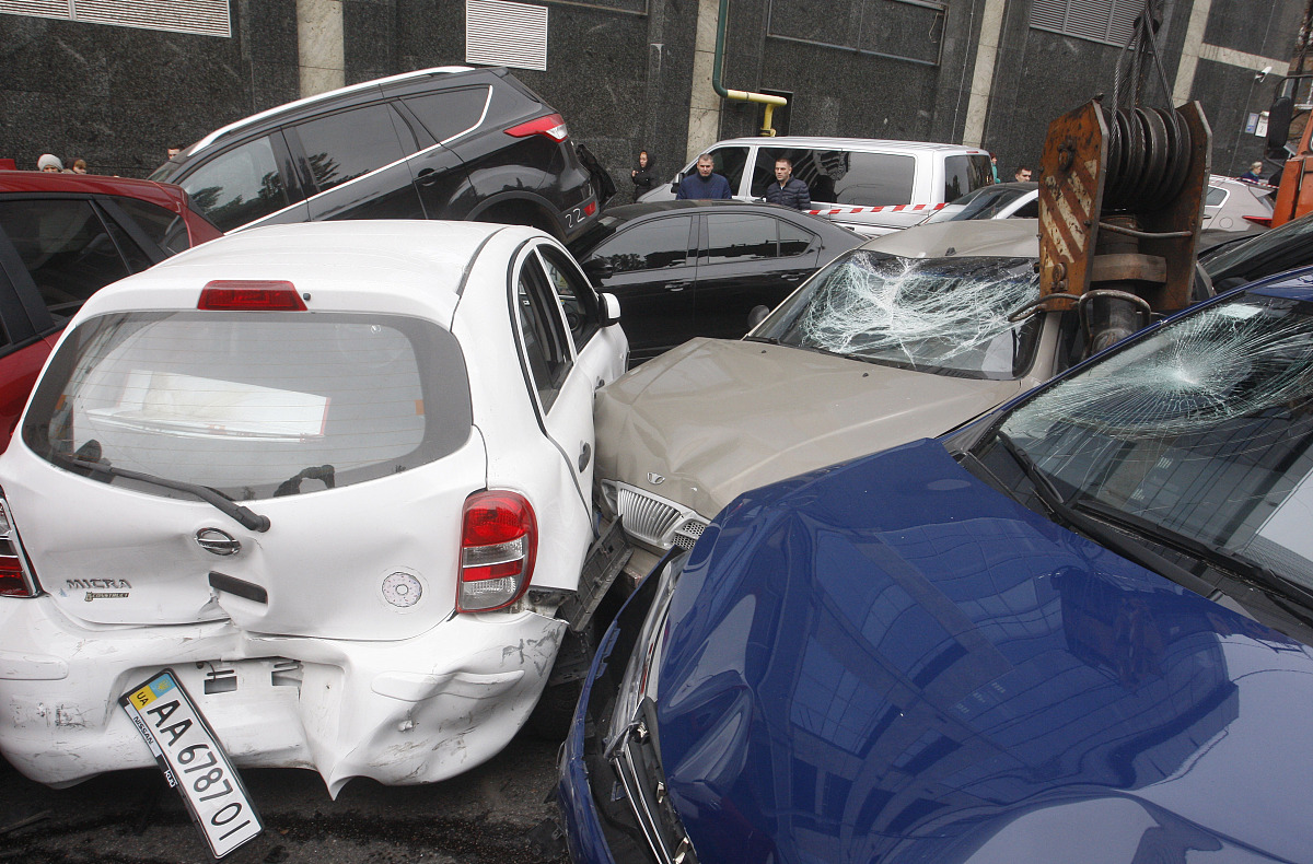 追尾后需要检测的部件