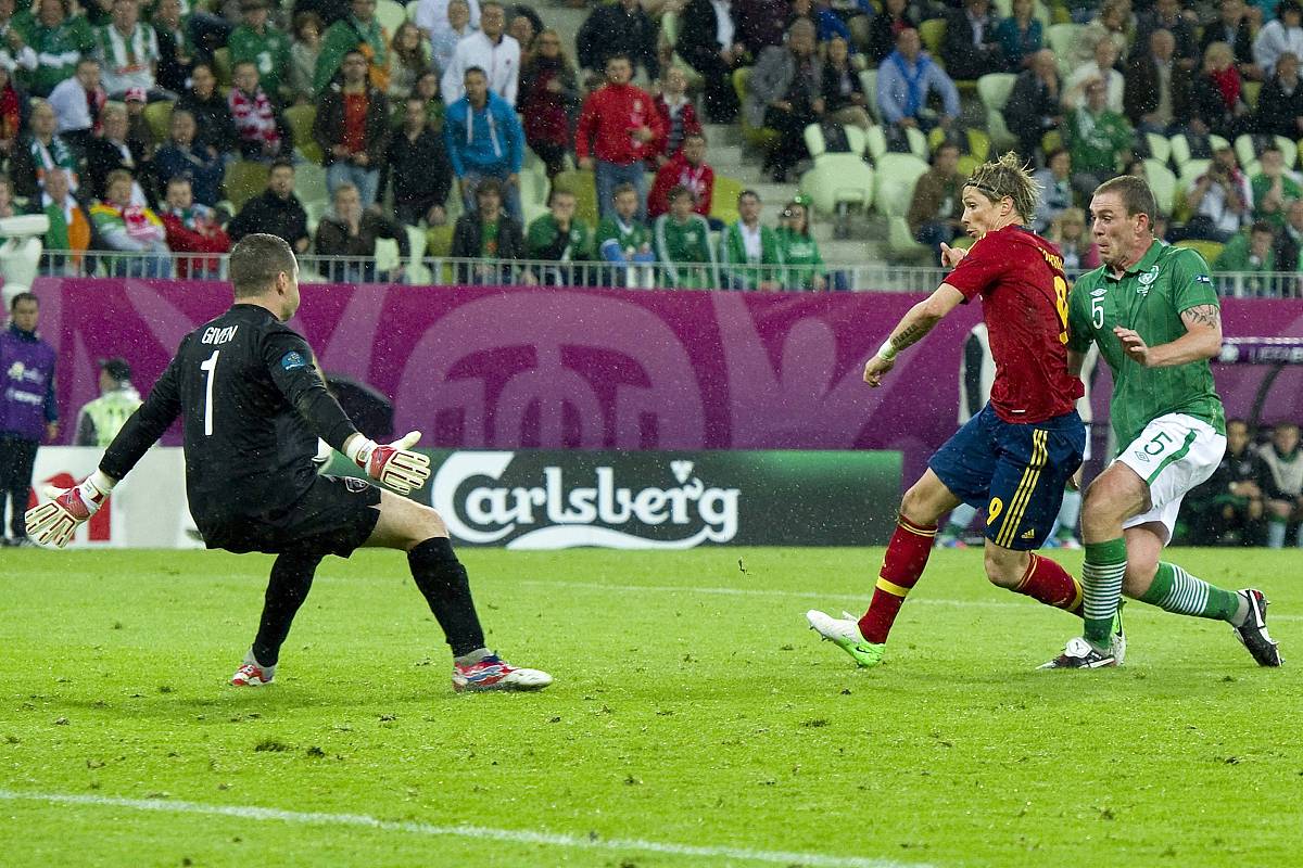 一元二次方程x(x-3)=0的解是什么？详细解题步骤