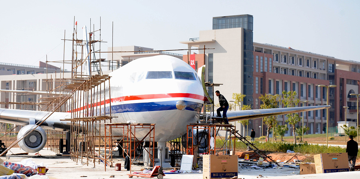 上海民航职业技术学院飞机结构修理专业：优势、不足及发展趋势