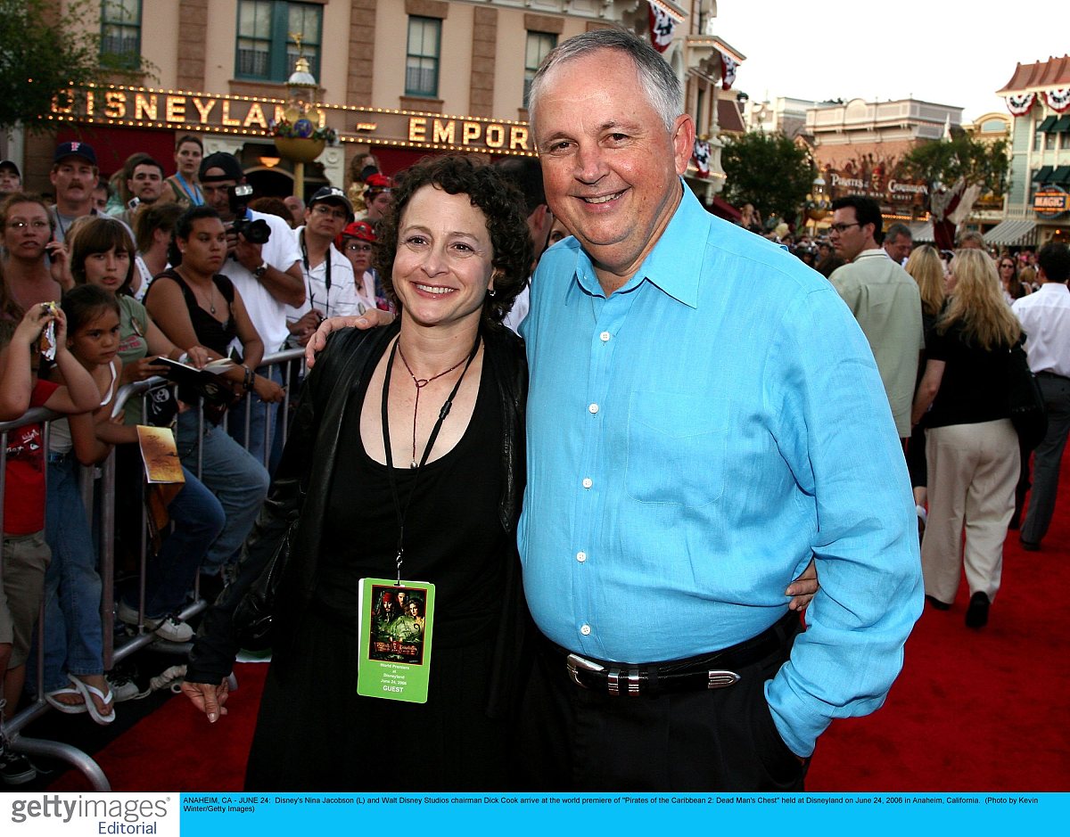 Jokowi: Presiden Republik Indonesia | Profil, Karir, dan Program