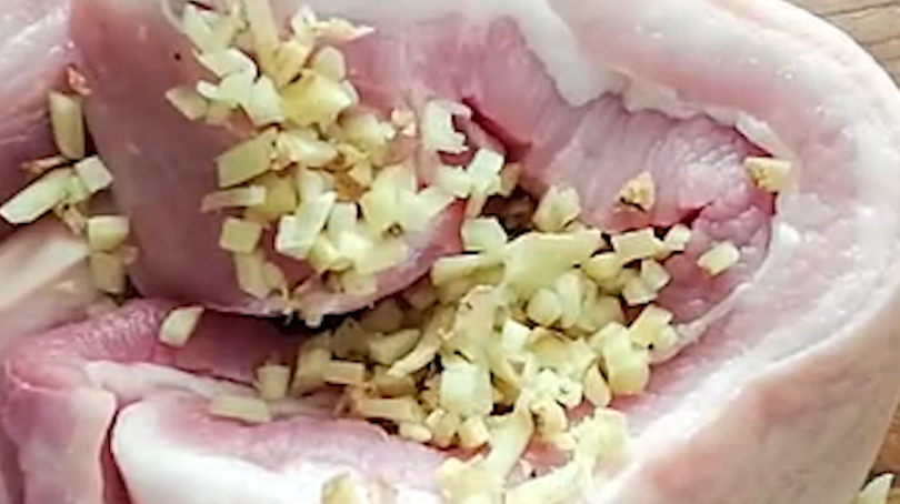 四川人不外传的腌腊肉方法,原来这样腌腊肉,咸香爽口,肥而不腻