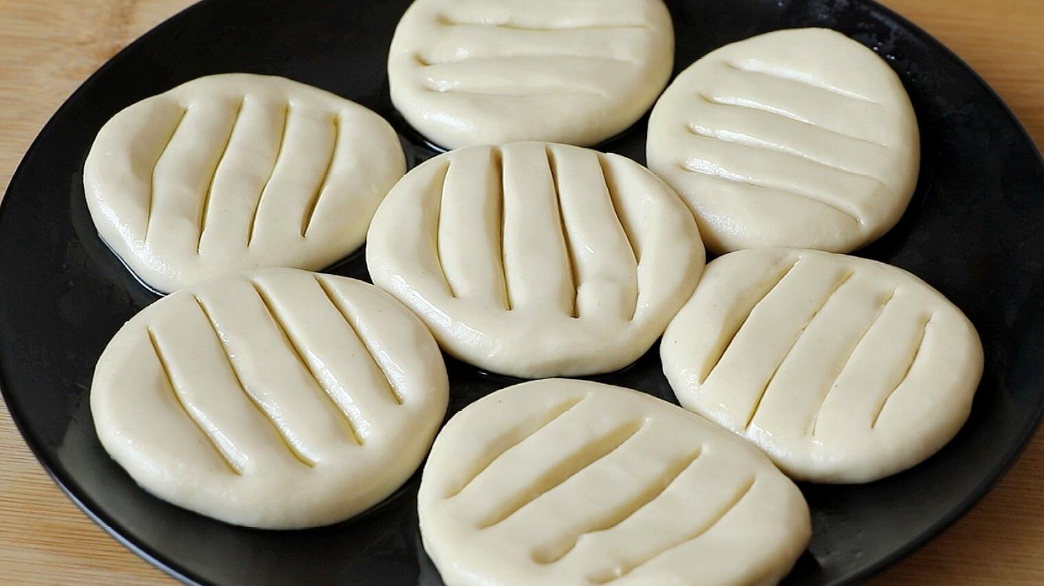 面粉别炸着吃了,教你好吃做法,做一次1天不做饭,连汁都不剩