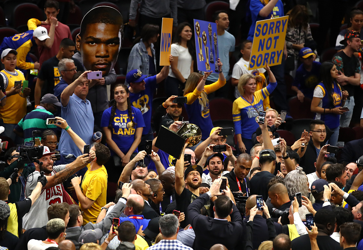 你怎么看16年NBA总决赛骑士队1比3落后勇士成功翻盘